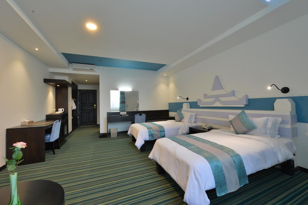 Hotel Marvel Mandalay Bagian luar foto